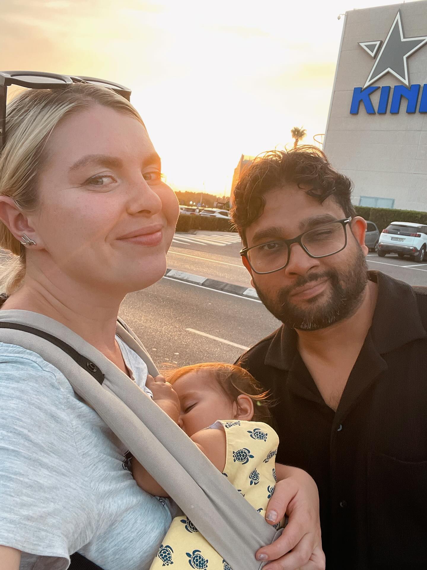 A mini travel with the love of my life🥰🩷💞
.
.
.
#bharati #bharatirussijodi #f