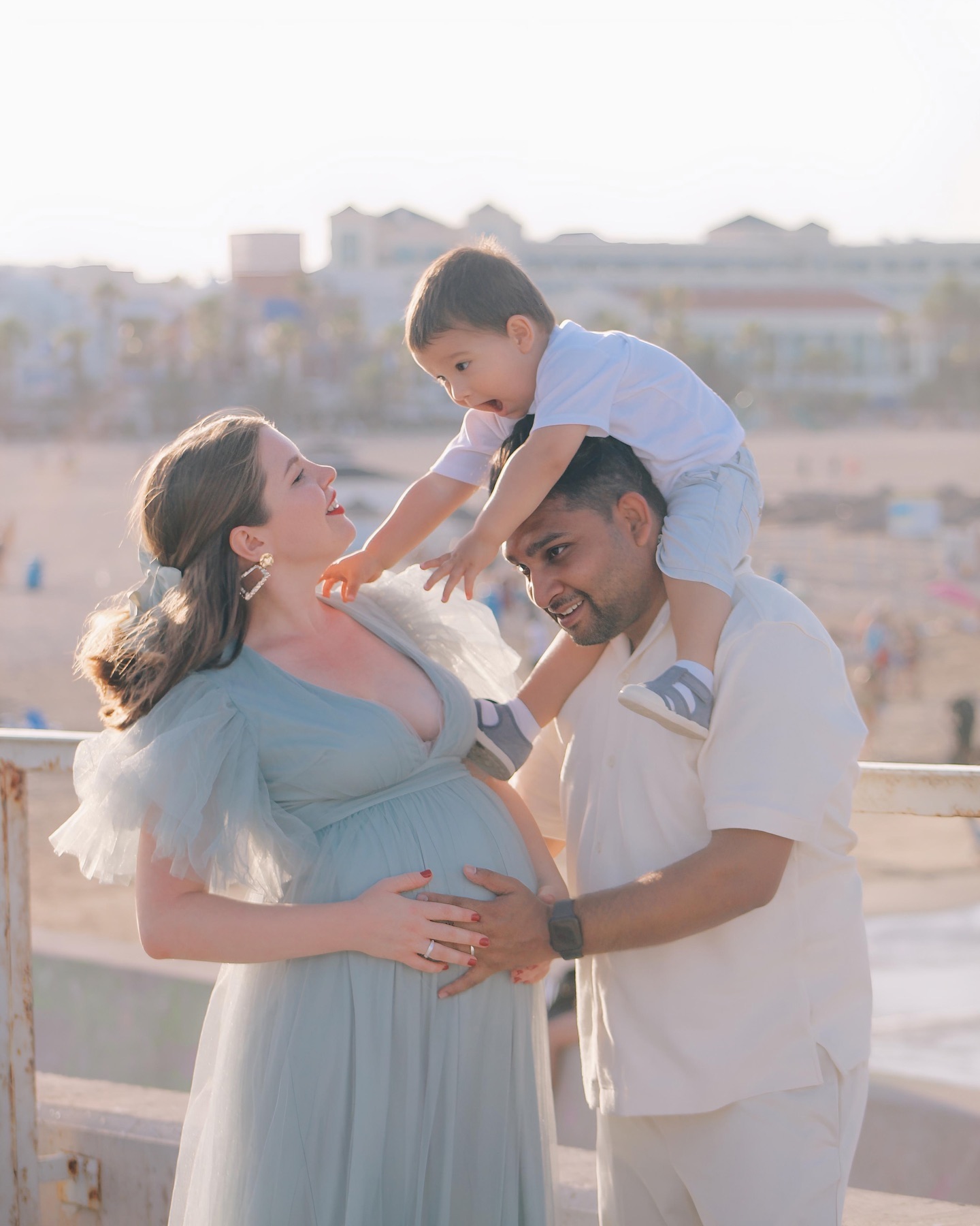 Hi there! We’re Akhil and Aleksandra 🇷🇺🫶🏼🇮🇳❤️ a happily married Indo Russi