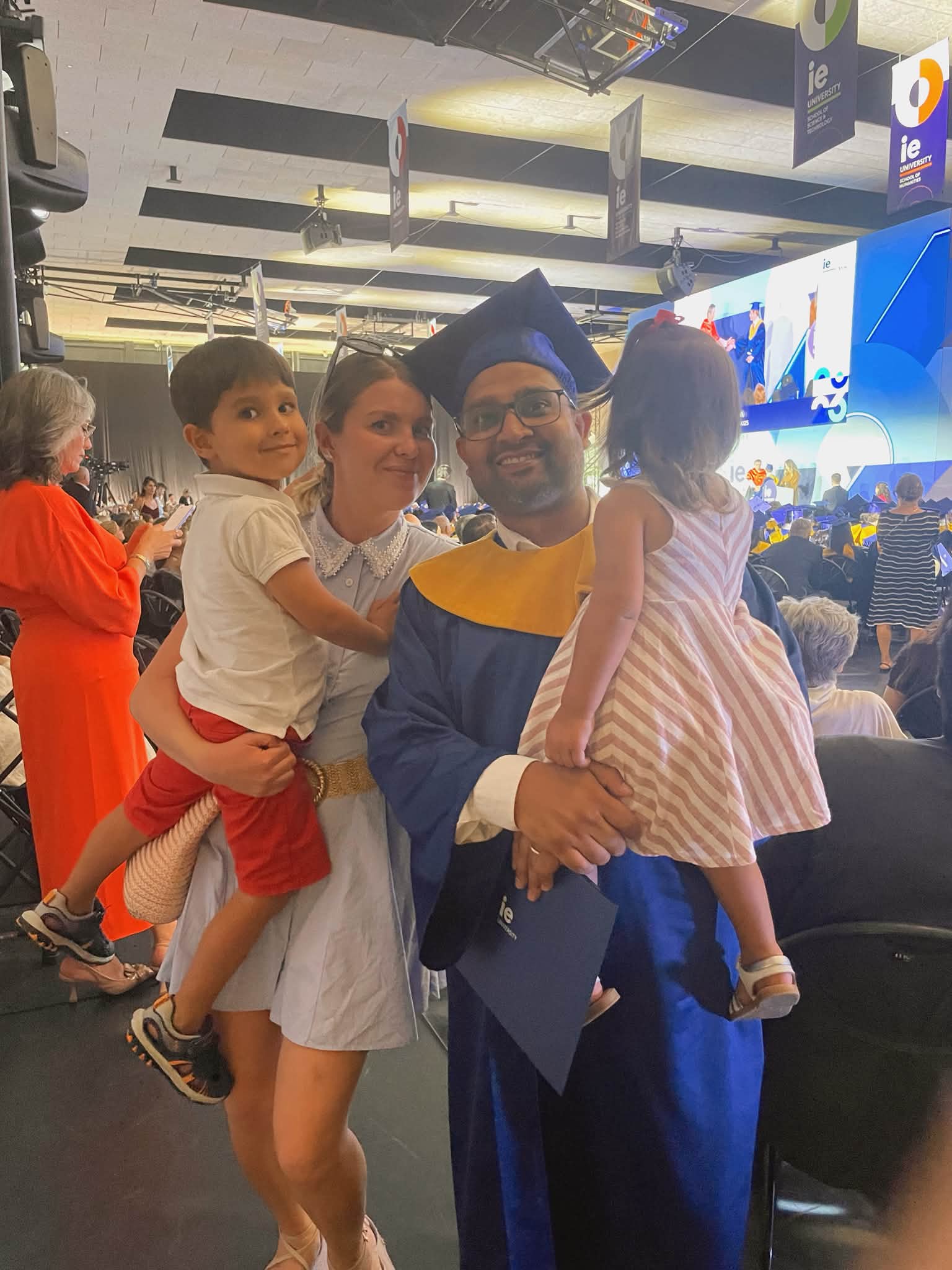 Thank you for being patient, it was a difficult year for us but we did it❤️🥰 Co